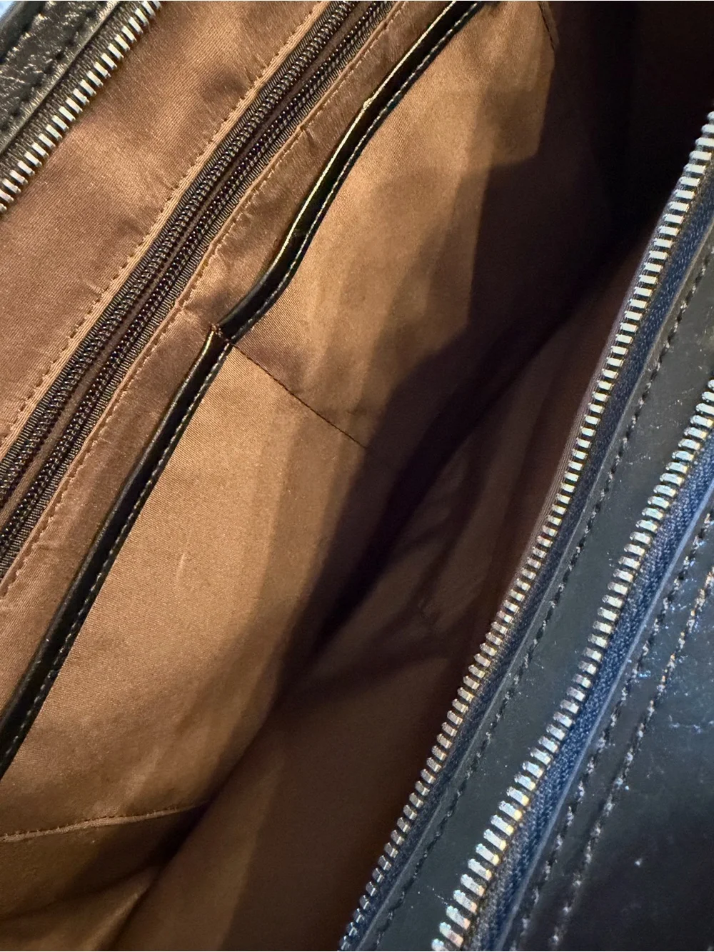Bostonian Black Leather Laptop Briefcase with Adjustable Strap